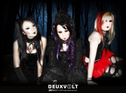 deuxvolt dolls