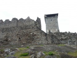 IL CASTELLO DI SAN MICHELE AD OSSANA